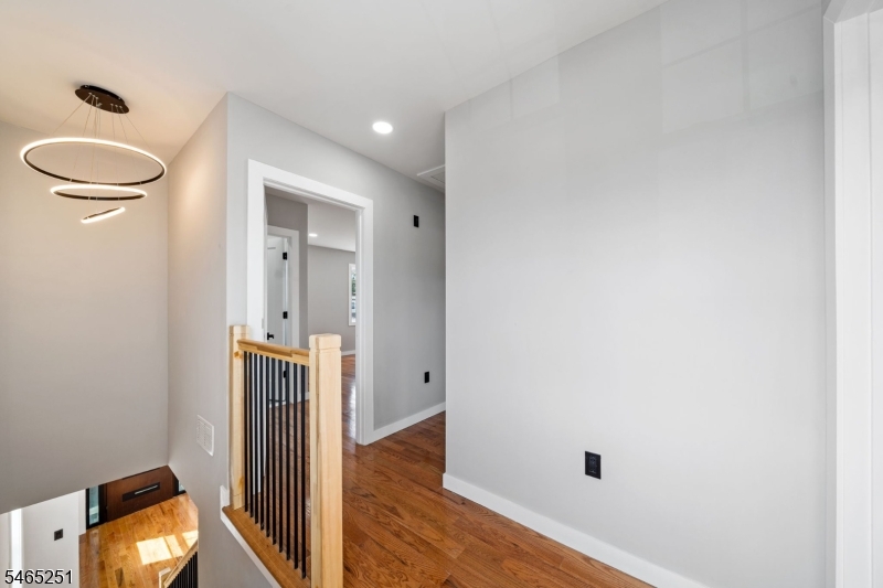 1123 Thompson Avenue Roselle NJ 07203