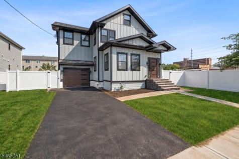 1123 Thompson Avenue Roselle NJ 07203