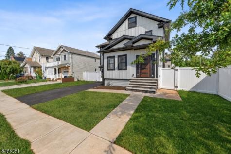 1123 Thompson Avenue Roselle NJ 07203
