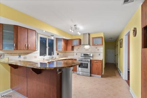 5 Fowler Place Montville NJ 07045
