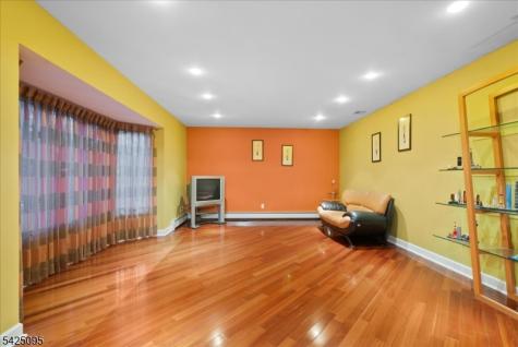 5 Fowler Place Montville NJ 07045