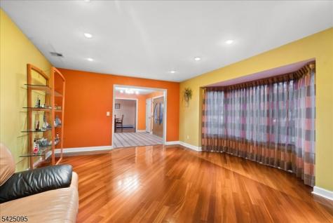 5 Fowler Place Montville NJ 07045
