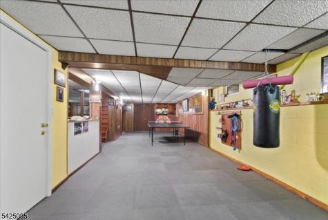 5 Fowler Place Montville NJ 07045