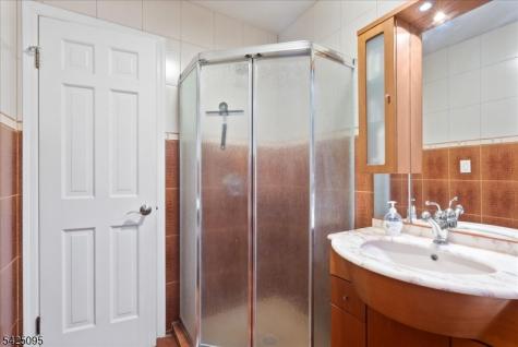 5 Fowler Place Montville NJ 07045