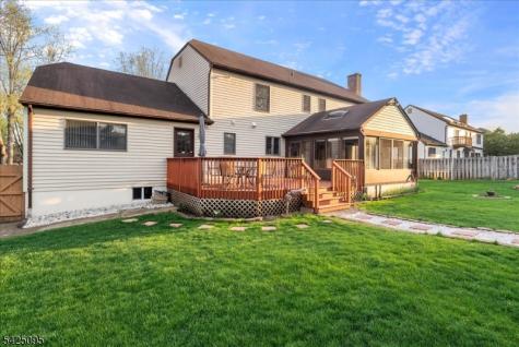 5 Fowler Place Montville NJ 07045