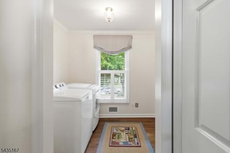 31 Laura Lane Morris NJ 07960