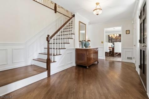 31 Laura Lane Morris NJ 07960