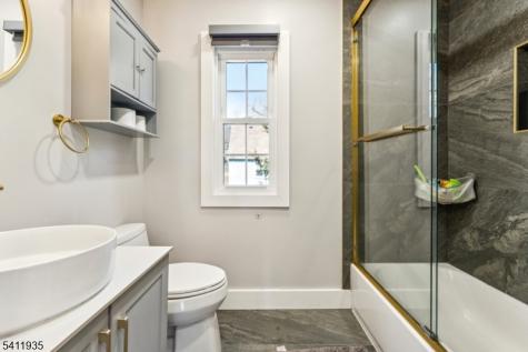 64 Hillcrest Road Watchung NJ 07069
