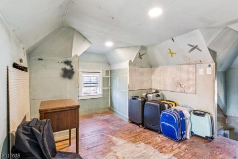 64 Hillcrest Road Watchung NJ 07069