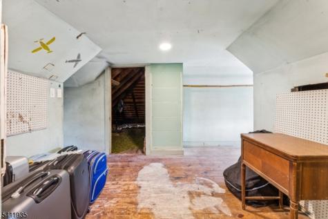 64 Hillcrest Road Watchung NJ 07069