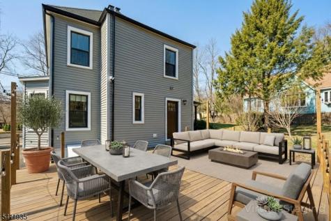 64 Hillcrest Road Watchung NJ 07069