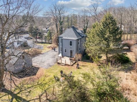 64 Hillcrest Road Watchung NJ 07069