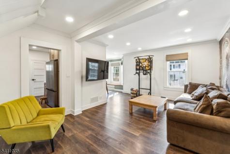 64 Hillcrest Road Watchung NJ 07069