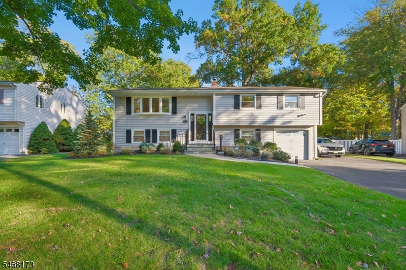 12 Knollwood Drive Livingston NJ 07039