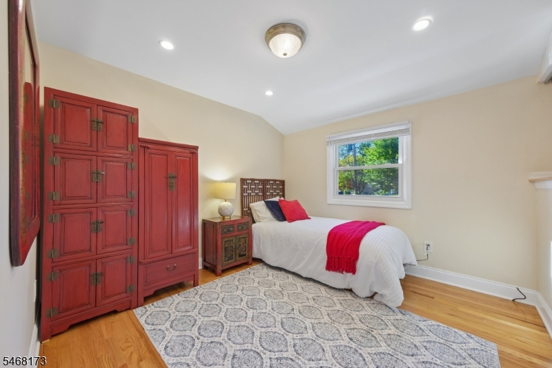 12 Knollwood Drive Livingston NJ 07039