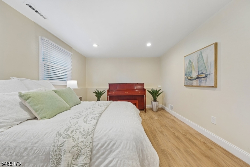 12 Knollwood Drive Livingston NJ 07039