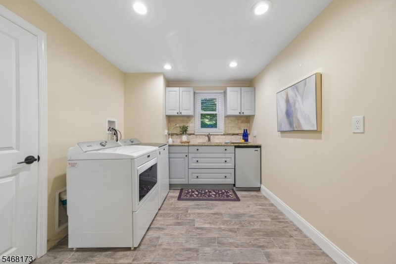 12 Knollwood Drive Livingston NJ 07039