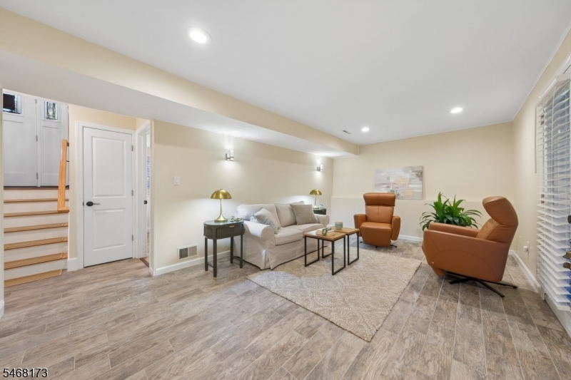 12 Knollwood Drive Livingston NJ 07039