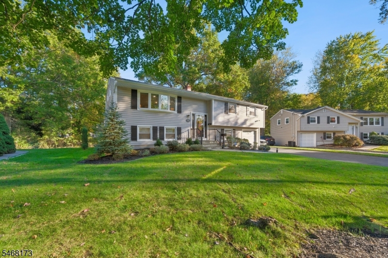 12 Knollwood Drive Livingston NJ 07039