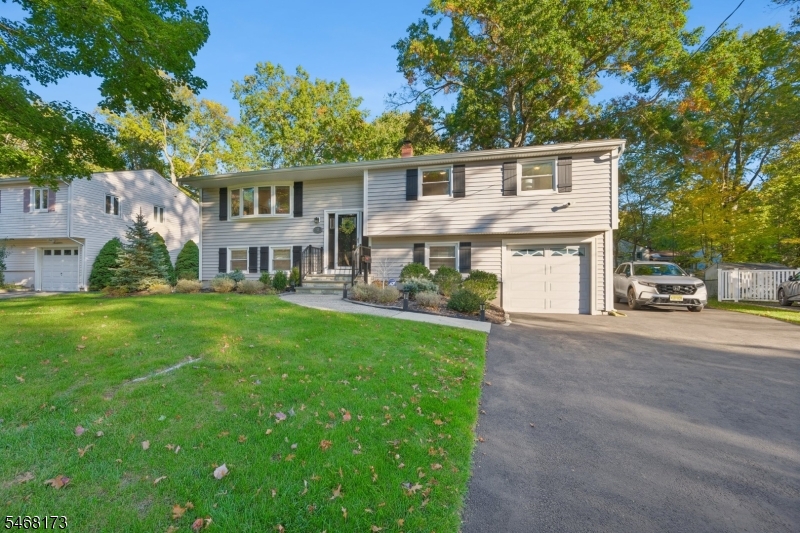 12 Knollwood Drive Livingston NJ 07039
