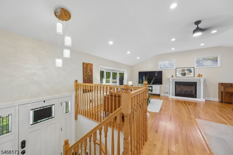 12 Knollwood Drive Livingston NJ 07039