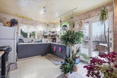 69 Kostenbader Road Hope NJ 07825