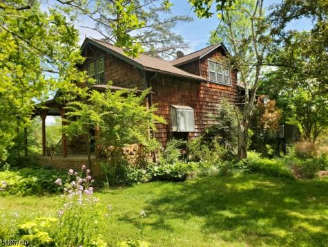 69 Kostenbader Road Hope NJ 07825
