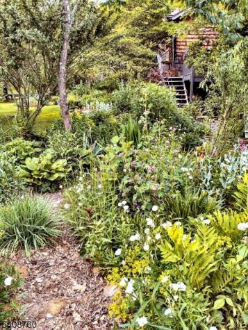 69 Kostenbader Road Hope NJ 07825