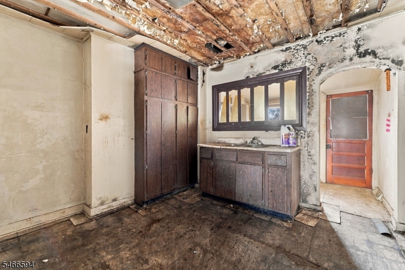 733 Adeline Street Trenton NJ 08611