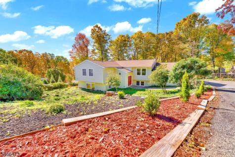 11 Mountain View Terrace Byram NJ 07871