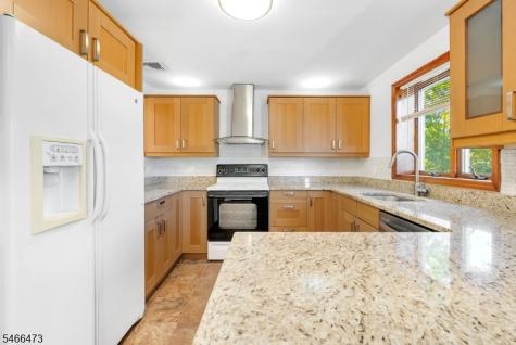11 Mountain View Terrace Byram NJ 07871