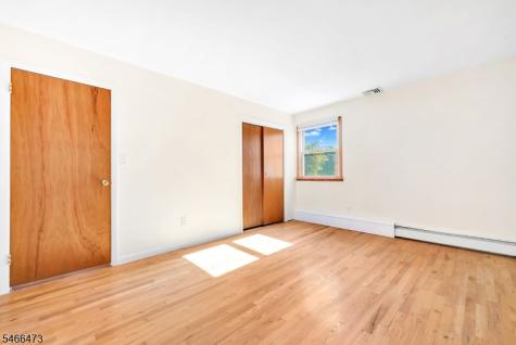 11 Mountain View Terrace Byram NJ 07871