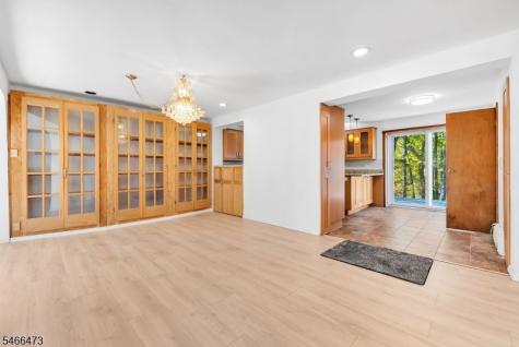 11 Mountain View Terrace Byram NJ 07871