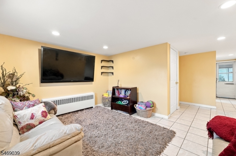1747 Colgate Place Union NJ 07083
