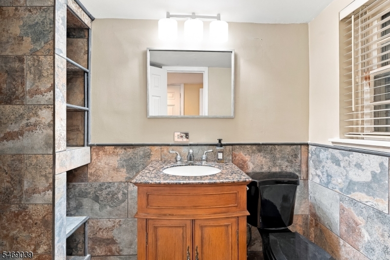 1747 Colgate Place Union NJ 07083