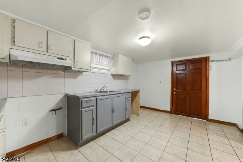 532 Leo Street Hillside NJ 07205