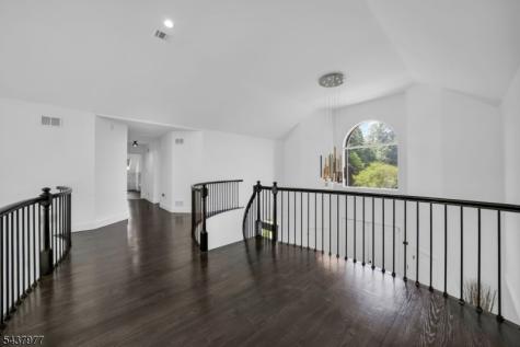 14 Woodshire Terrace Montville NJ 07082