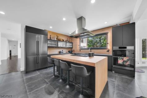 14 Woodshire Terrace Montville NJ 07082