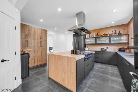 14 Woodshire Terrace Montville NJ 07082