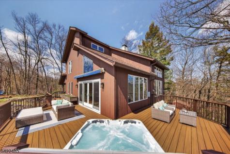 32 Evergreen Trail Vernon NJ 07462