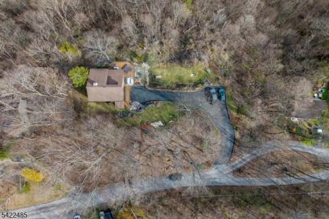 32 Evergreen Trail Vernon NJ 07462