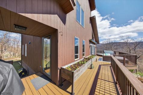 32 Evergreen Trail Vernon NJ 07462