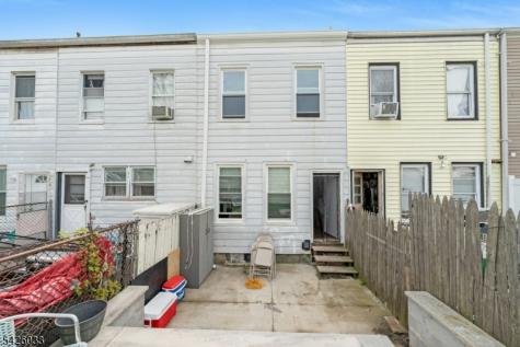 331 Forest Kearny NJ 07032