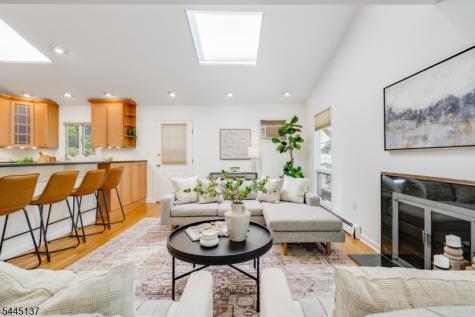7 Bradford Avenue West Orange NJ 07052