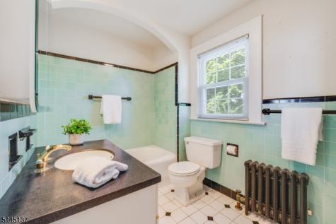 7 Bradford Avenue West Orange NJ 07052