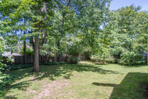 7 Bradford Avenue West Orange NJ 07052