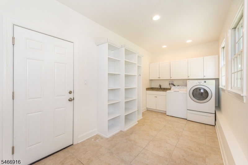81 Harter Road Morris NJ 07960