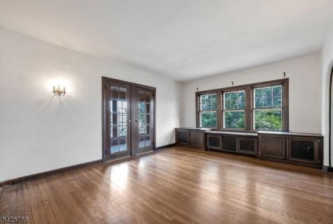 342 Hillcrest Road Ridgewood Village NJ 07450