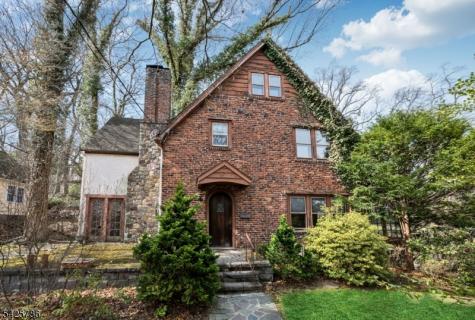 342 Hillcrest Road Ridgewood Village NJ 07450