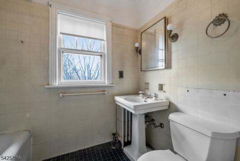 342 Hillcrest Road Ridgewood Village NJ 07450